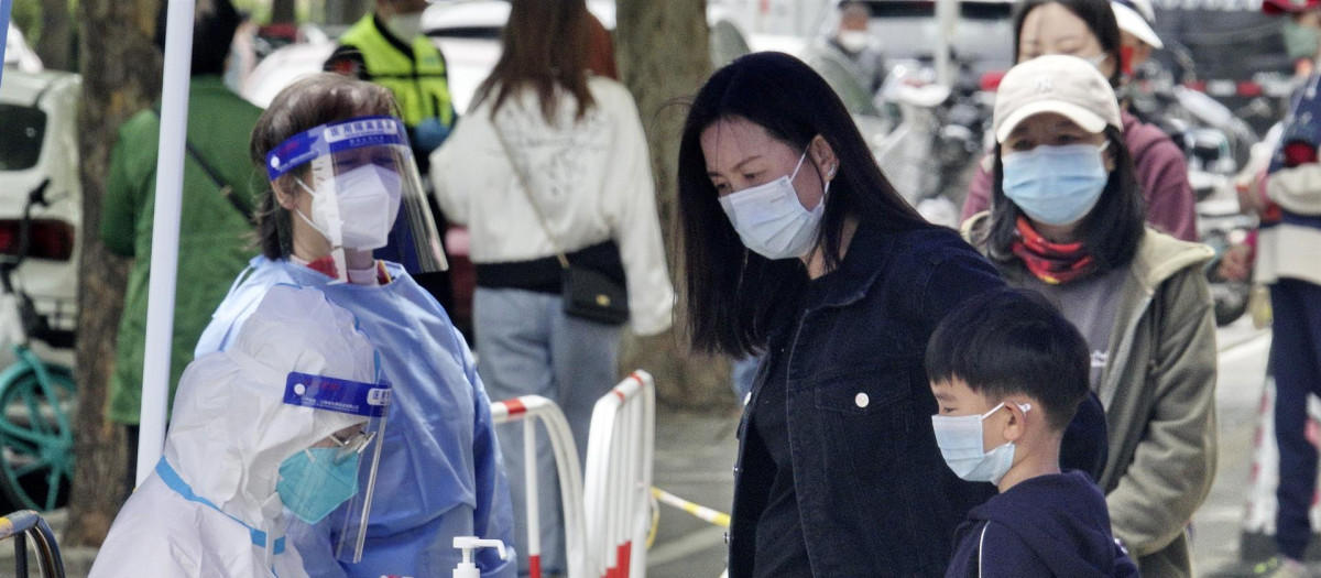 Cribados masivos con pruebas de coronavirus en Pekín
