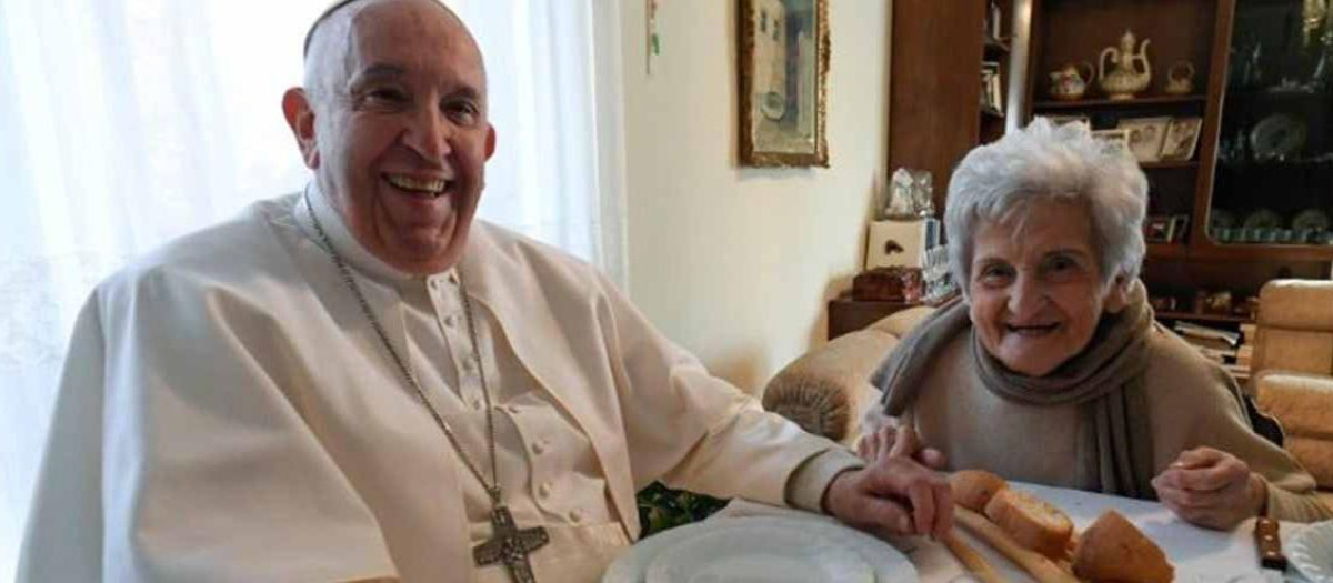 El papa Francisco ha visitado a su familia italiana en Asti