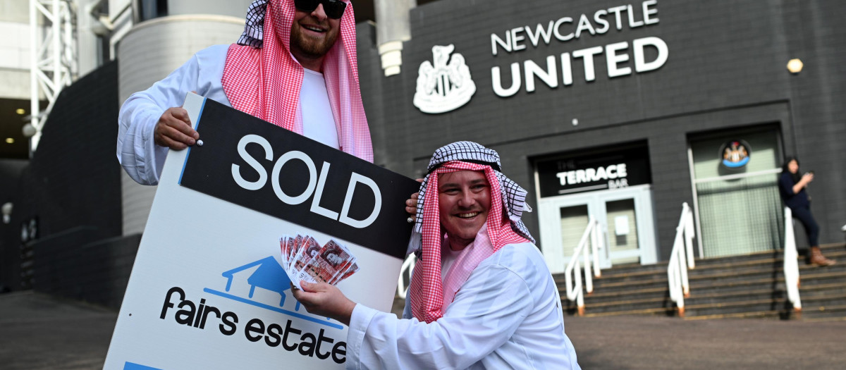 El Newcastle inglés, que está tercero en la Premier, es propiedad de Arabia Saudí