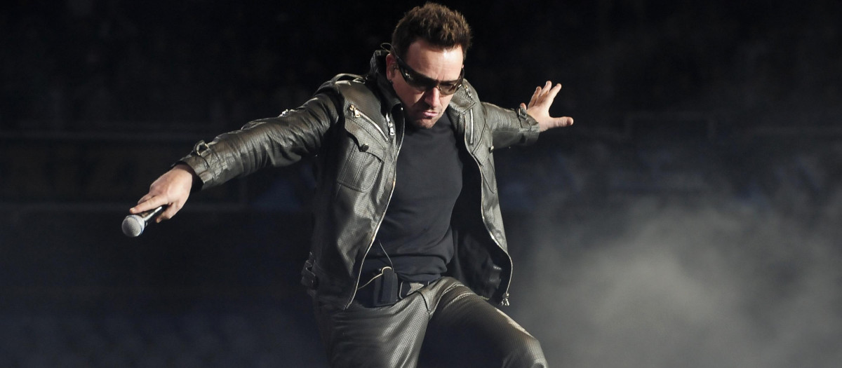 El cantante Bono en concierto