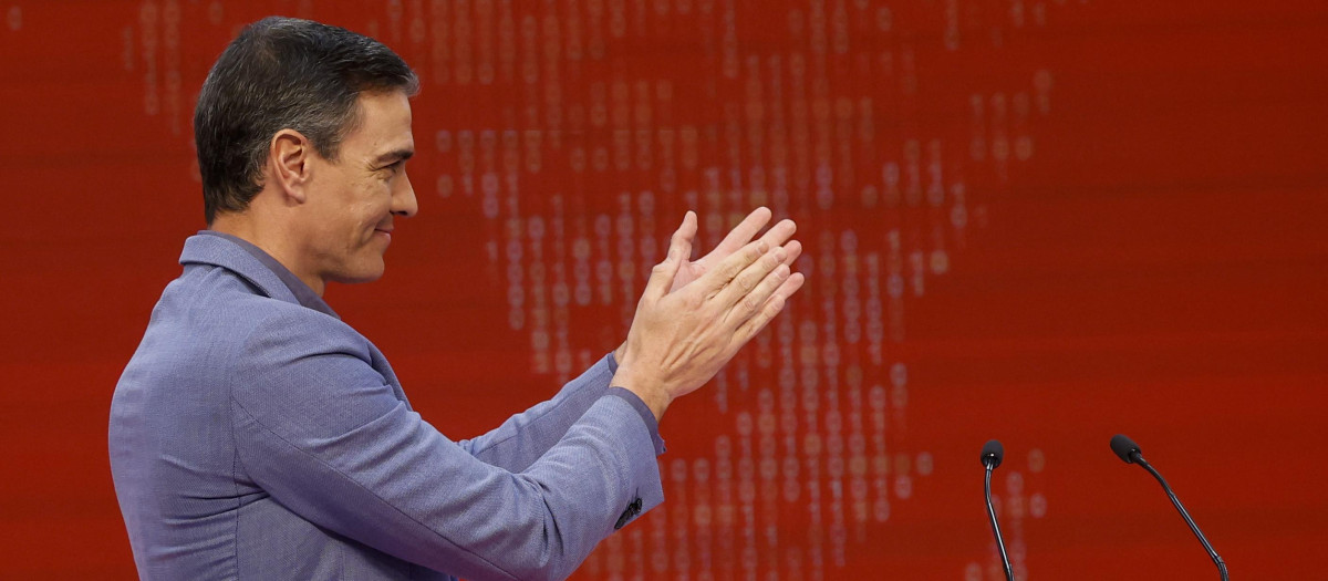 Pedro Sánchez en un acto de la Internacional Socialista