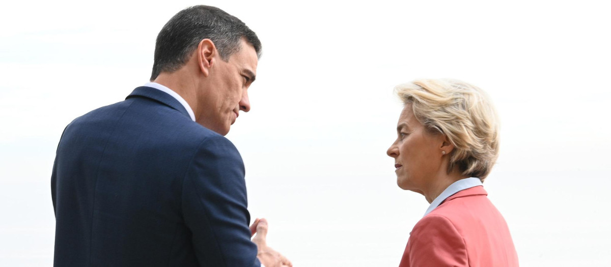 Pedro Sánchez y Ursula von der Leyen el viernes en Alicante