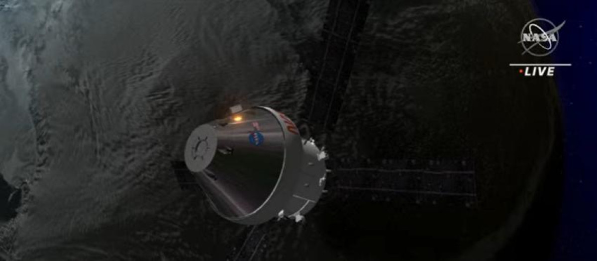 Retransmisión en directo de la vuelta a la Tierra de la cápsula Orion de la misión Artemis I de la NASA