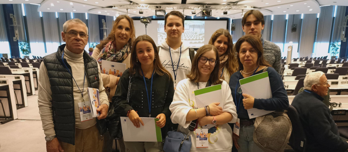 Ciudadanos españoles que participan en el panel desperdicio alimentario que organiza la Comisión Europea en Bruselas