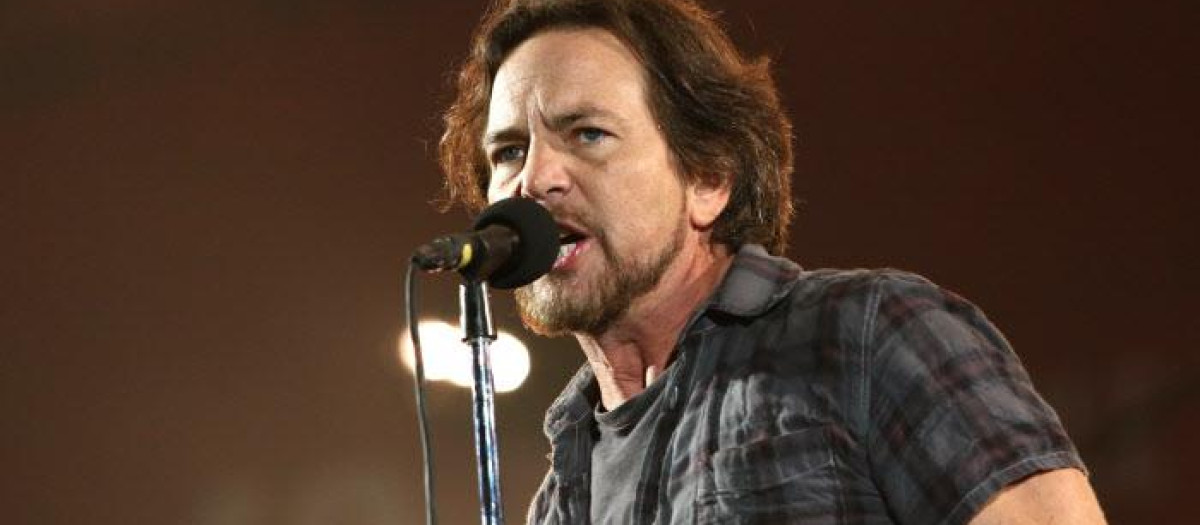 Eddie Vedder el vocalista de Pearl Jam los primeros en atacar a TicketMaster