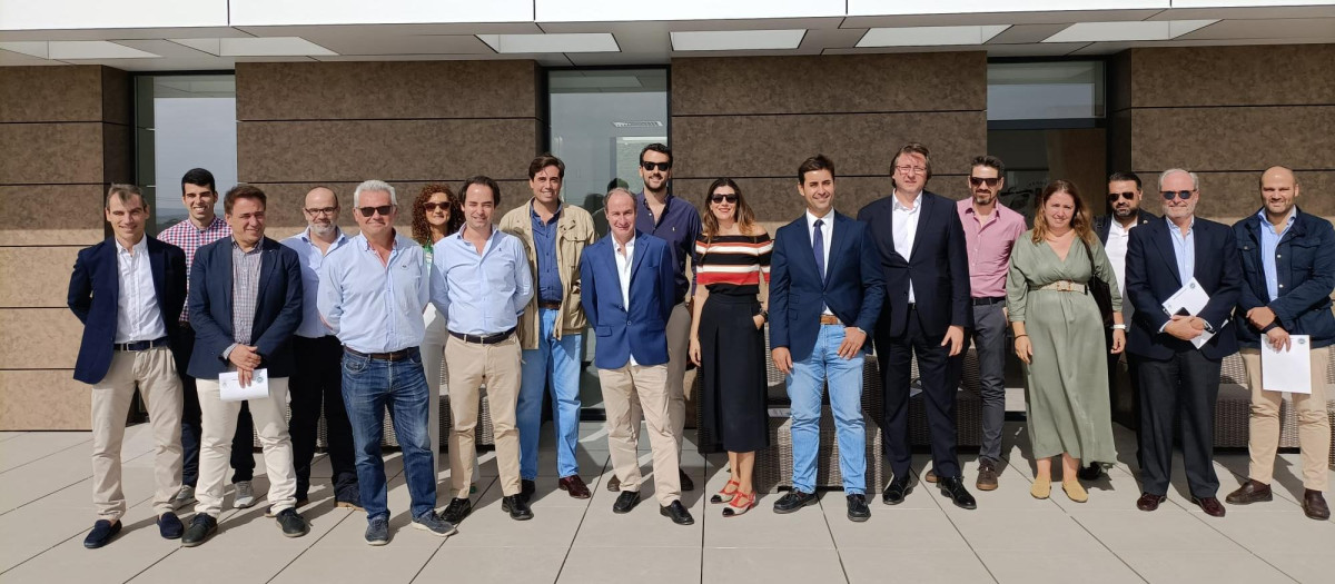 Miembros de Netin Club