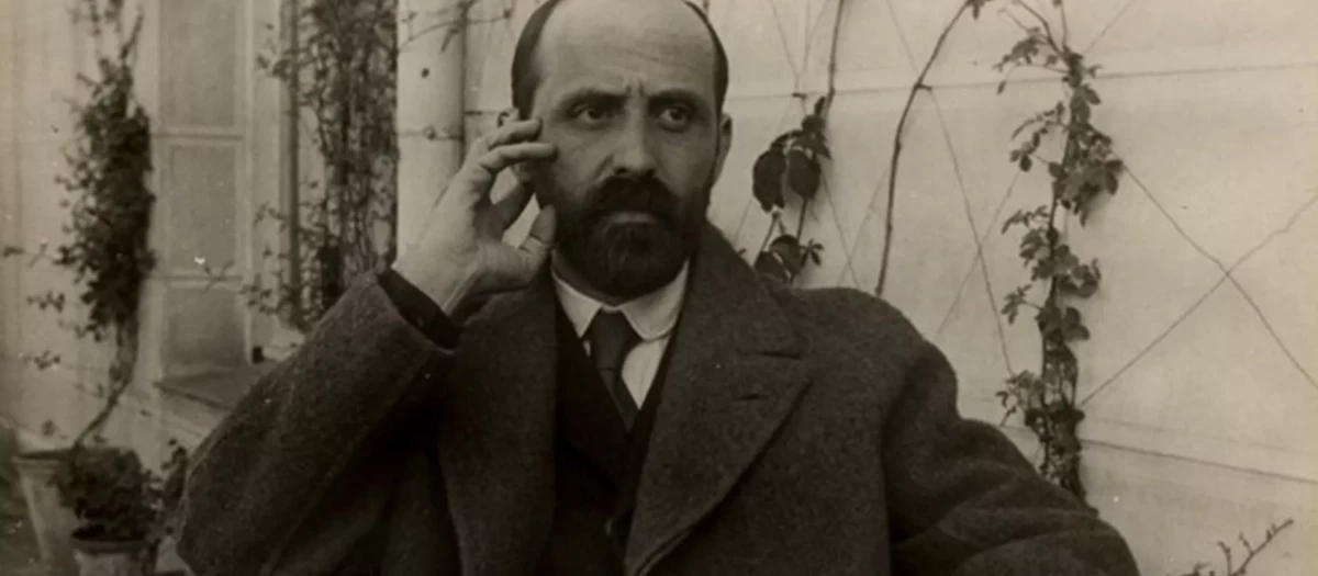 Juan Ramón Jiménez, en la terraza de su casa de la calle de Lista de Madrid, en 1923