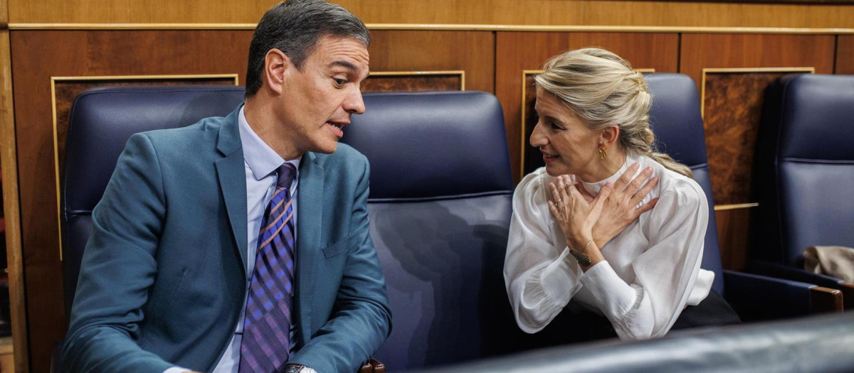 l presidente del Gobierno, Pedro Sánchez, y la vicepresidenta segunda y ministra de Trabajo y Economía Social, Yolanda Díaz