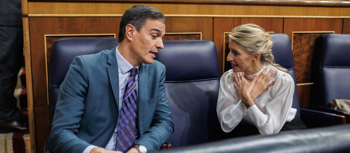 l presidente del Gobierno, Pedro Sánchez, y la vicepresidenta segunda y ministra de Trabajo y Economía Social, Yolanda Díaz