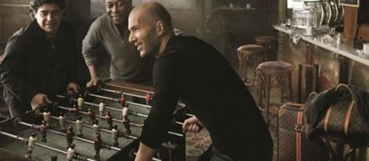 Una escena de la campaña de marketing de Louis Vuitton protagonizada por Maradona, Zidane y el recientemene fallecido Pelé