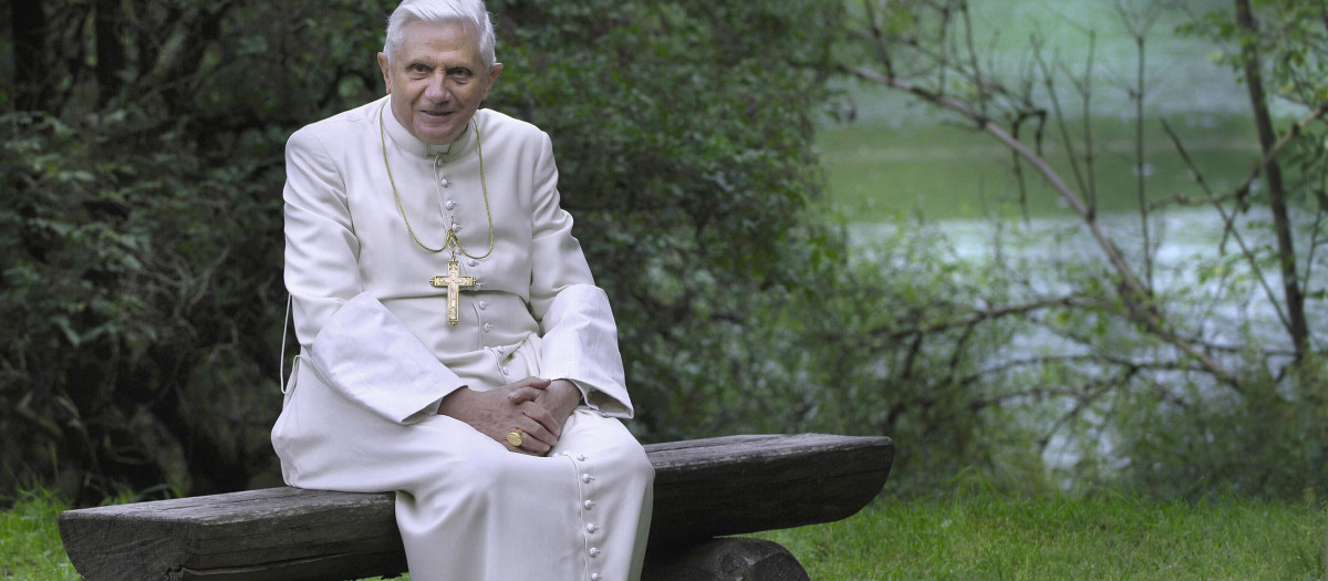 Pope Benedict XVI Photo by: Stefano Spaziani/picture-alliance/dpa/AP Images 
Benedict personal pope portrait;fotos Papa Benedicto XVI;fotos Papa Bento XVI;fotos Papst Benedikt XVI;image Papa Benedico XVI;Image Pape Benoit XVI;images Papa Benedetto XVI;Images Pope Benedict XVI;Imv°genes Papa;Imv°genes Pope;Joseph Ratzinger;Papa Benedetto XVI;Papa Benedicto XVI;Papa Bento XVI;Pape Benoit XVI photo;Pape BenovÆt XVI;Papiez Benedykt XVI;Papst Benedikt XVI;Paus Benedictus XVI;photo Pope Benedict XVI;REL;RELIGIOUS INSTITUTIONS;zdjecia Papiez Benedykt XVI;Pope Benedict XVI