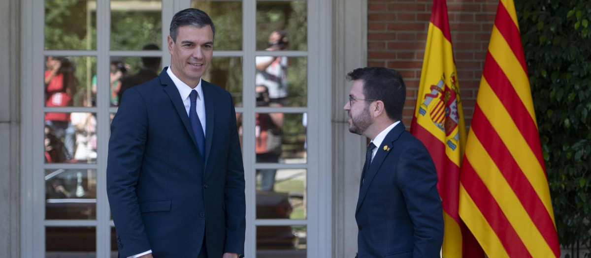 Pedro Sánchez y Pere Aragonés, en la Moncloa