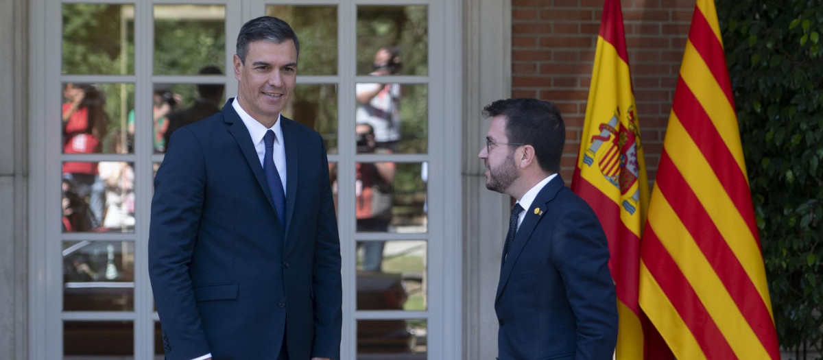 Pedro Sánchez y Pere Aragonés, en la Moncloa