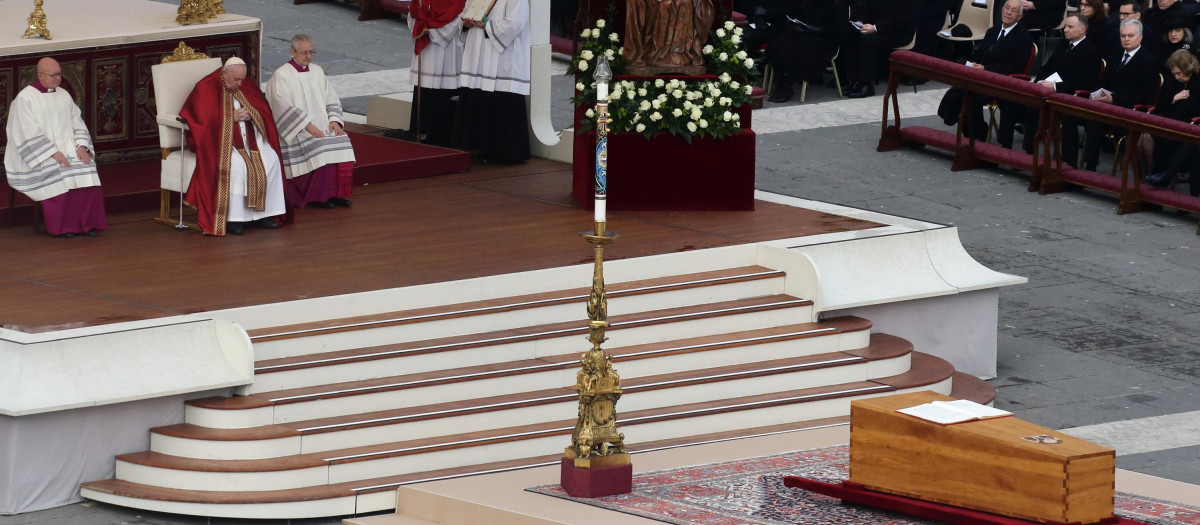 Pope Francis Pope Francis presides over the funeral mass for Pope Emeritus Benedict XVI at the Vatican.

Credit Image: Evandro Inetti/ZUMA Press Wire

Pictured: Pope Francis
Ref: SPL5513116 050123 NON-EXCLUSIVE
Picture by: Evandro Inetti/ZUMA / SplashNews.com

Splash News and Pictures
USA: +1 310-525-5808
London: +44 (0)20 8126 1009
Berlin: +49 175 3764 166
photodesk@splashnews.com

World Rights, No Argentina Rights, No Belgium Rights, No China Rights, No Czechia Rights, No Finland Rights, No France Rights, No Hungary Rights, No Japan Rights, No Mexico Rights, No Netherlands Rights, No Norway Rights, No Peru Rights, No Portugal Rights, No Slovenia Rights, No Sweden Rights, No Taiwan Rights, No United Kingdom Rights
 *** Local Caption *** .