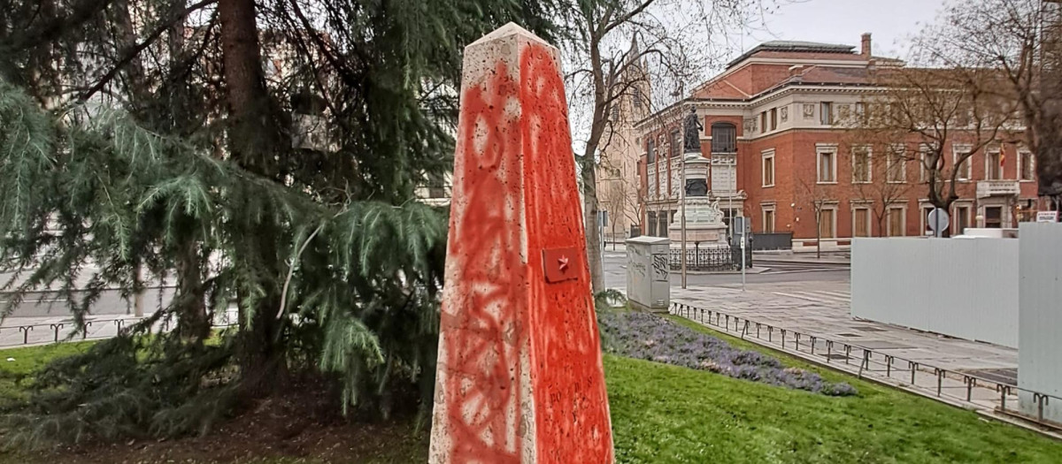 Monolito al Alférez Provisional