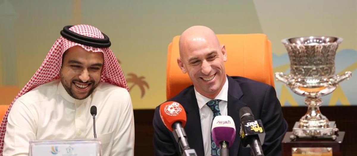 Luis Rubiales, con el presidente de la Autoridad Saudí de Deportes, Abdulaziz bin Turki al Faisal al Saud, en 2019