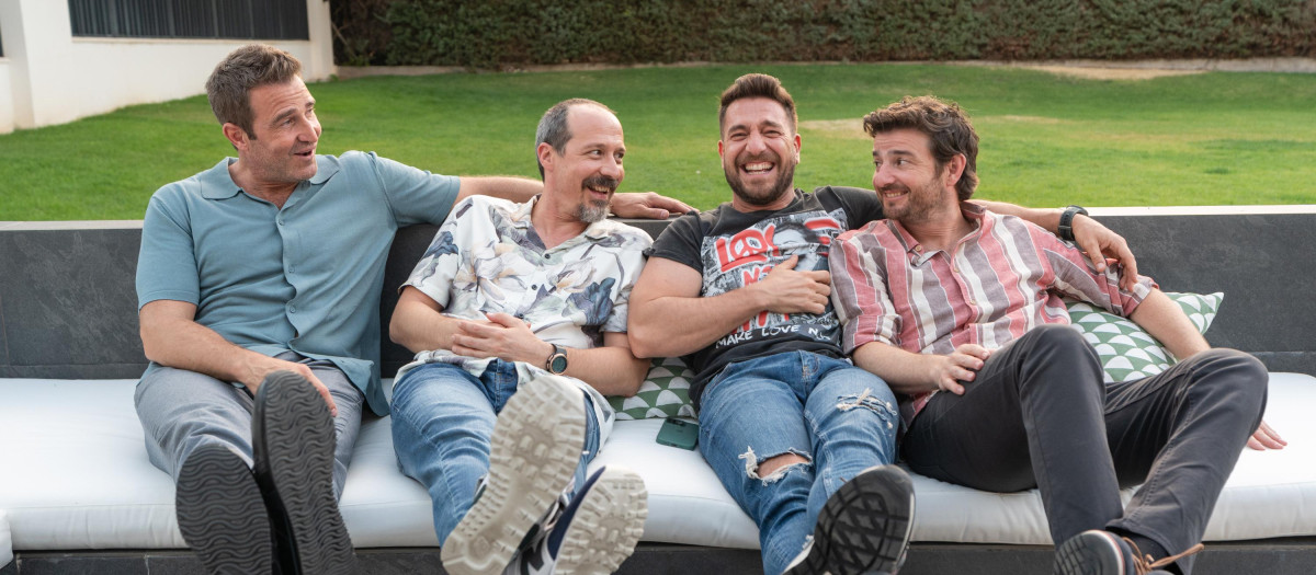 Fernando Gil, Fele Martínez, Raúl Tejón y Gorka Otxoa, actores de Machos alfa