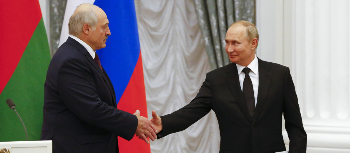 Alexander Lukashenko y Vladimir Putin