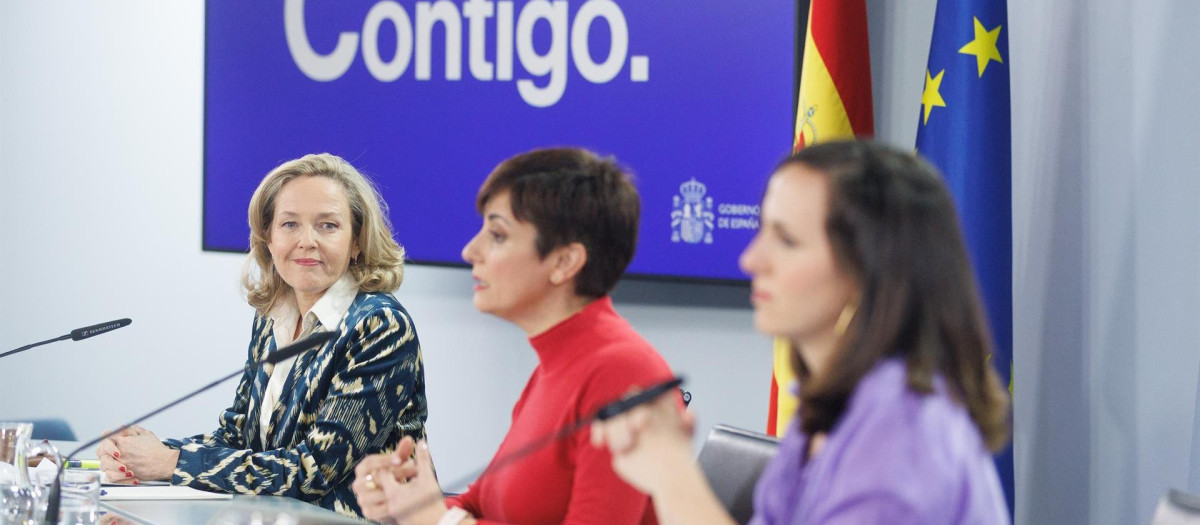 La ministra de Asuntos Económicos, Nadia Calviño, espera que la subyacente empiece a bajar pronto.