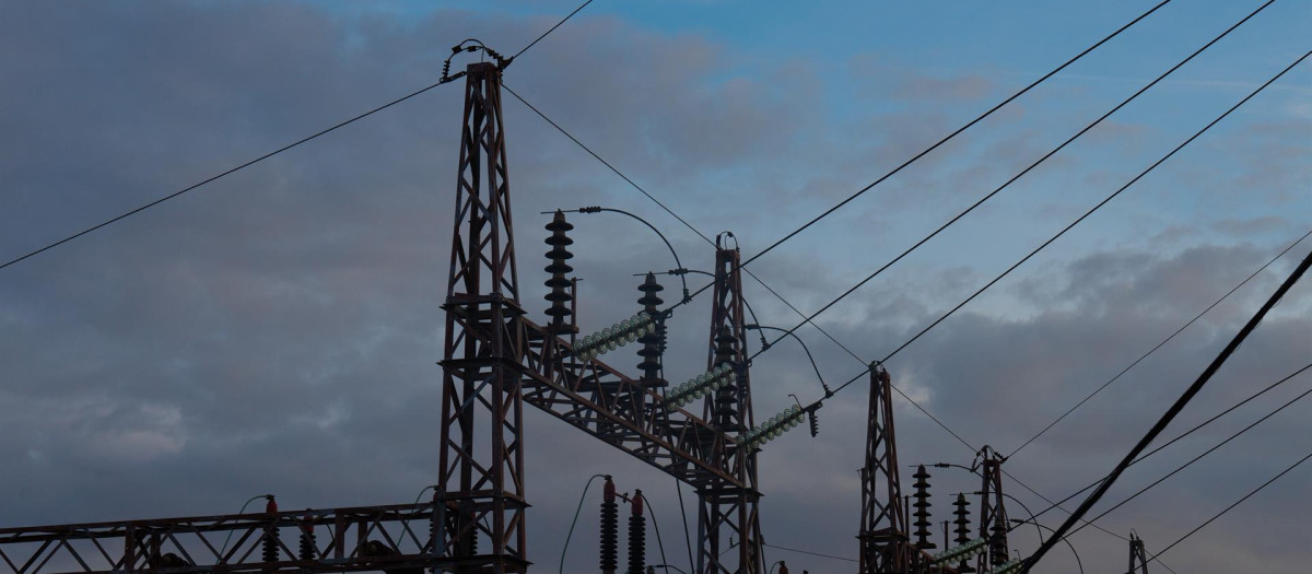 Tendido eléctrico en Barcelona.