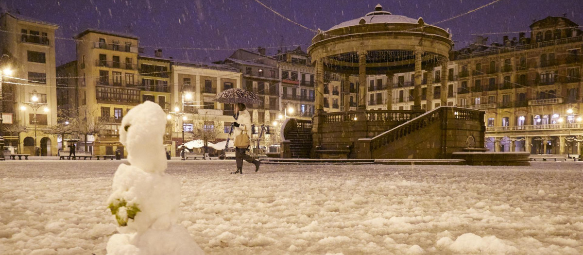 Un muñeco de nieve, a 19 de enero de 2023, en Pamplona, Navarra