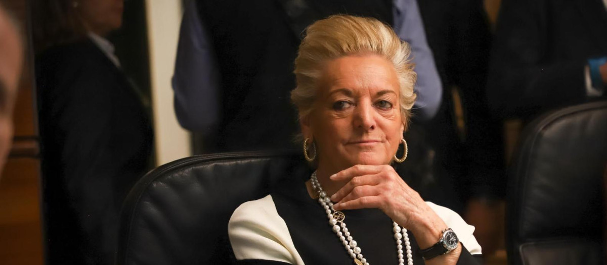 La magistrada del Tribunal Constitucional María Luisa Segoviano Astaburuaga asiste al primer Pleno jurisdiccional