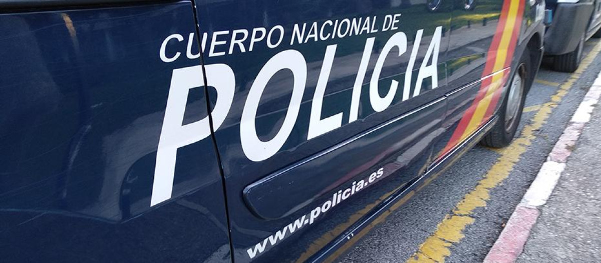 Vehículo del Cuerpo Nacional de Policía