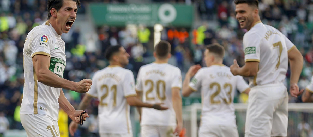 Pere Milla celebra uno de sus tres goles al Villarreal