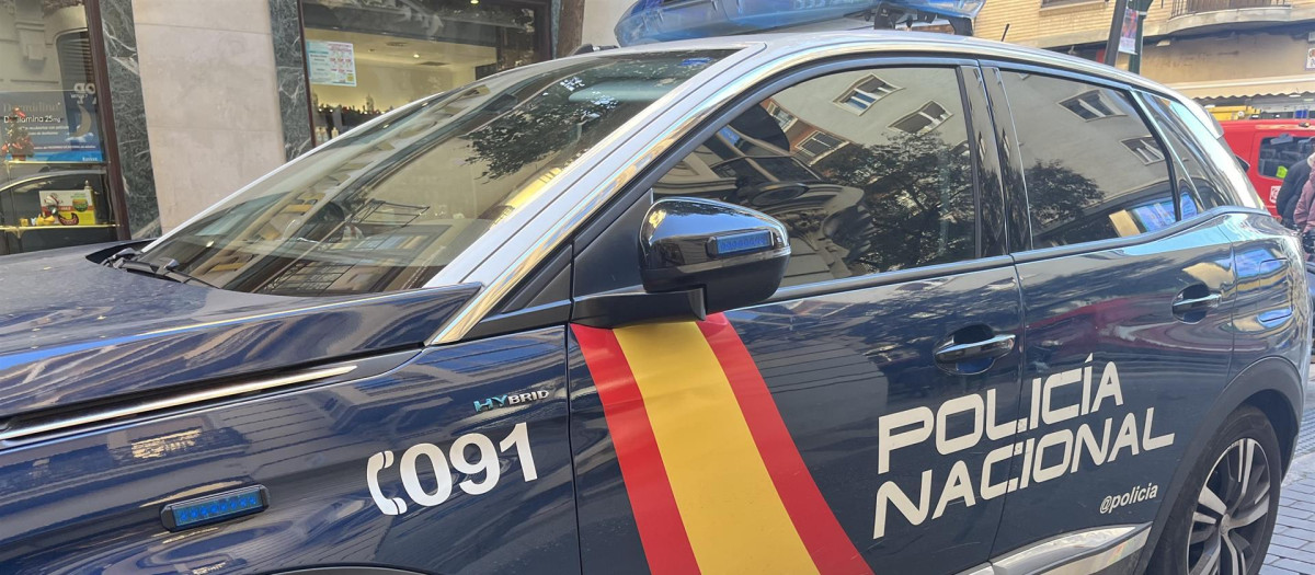 Un vehículo de la Policía Nacional
