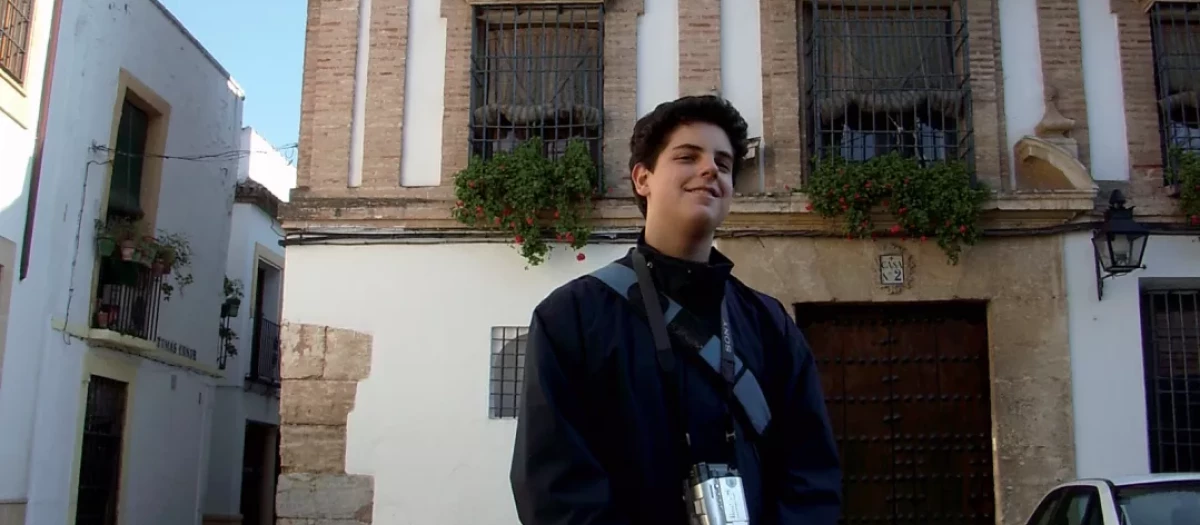 Carlo Acutis, en la plaza de las Bulas