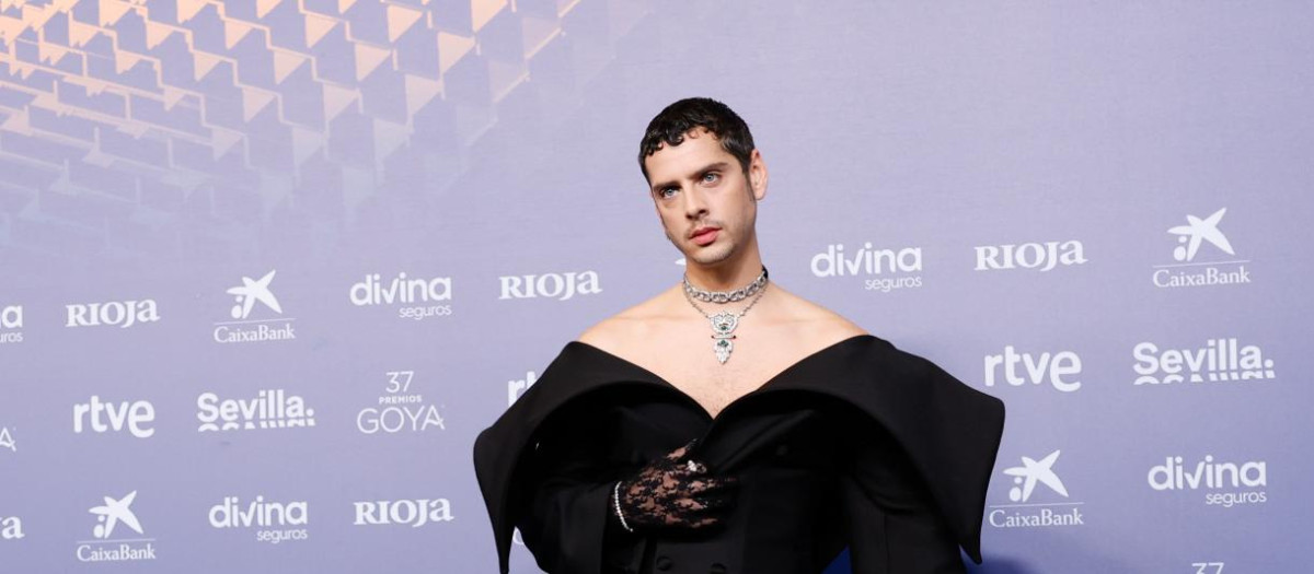 Eduardo Casanova llega a la gala de los Goya 2023