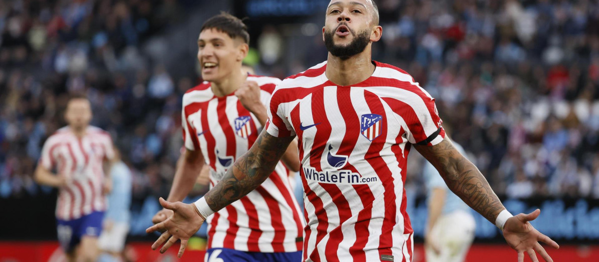 Un gol de Memphis Depay, su primero como rojiblanco, ha dado la victoria al Atlético en Vigo