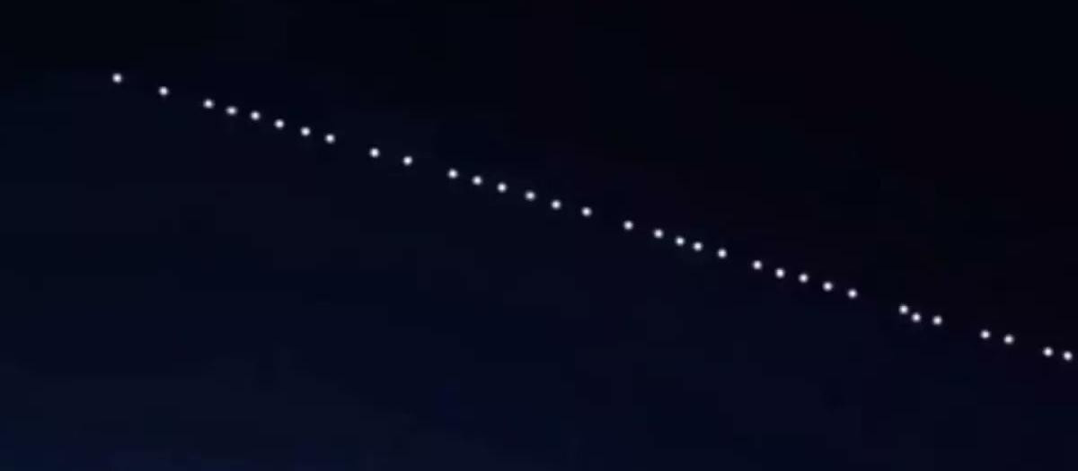 Los satélites Starlink, vistos en la tarde de ayer desde España