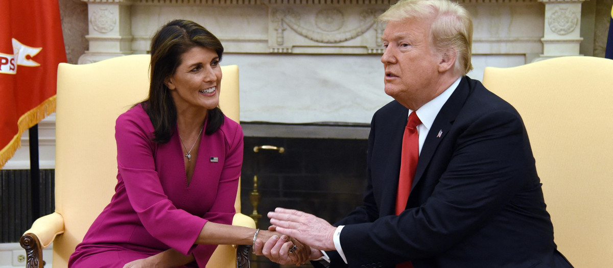 La exembajadora de EE.UU. ante la ONU, Nikki Haley y el expresidente Donald Trump