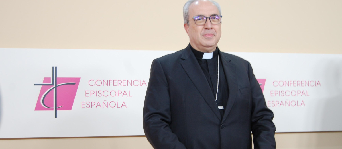 El secretario portavoz de la Conferencia Episcopal Española, César García Magán