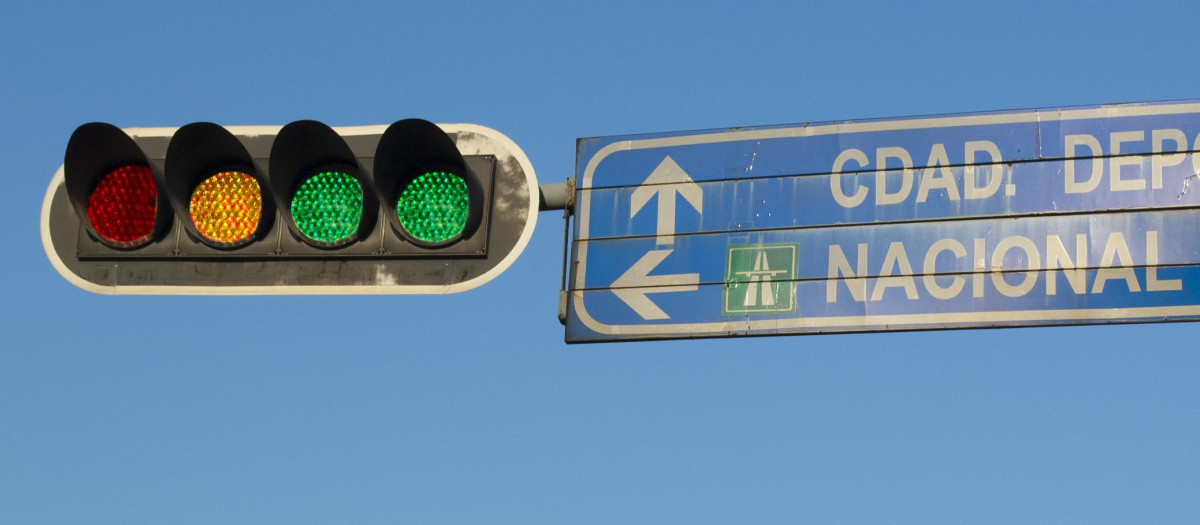 Los semáforos serán capaces de transmitir nuevas informaciones a los conductores