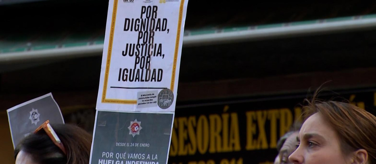 Los letrados de la Justicia mantienen la huelga tras 15 horas reunidos sin llegar a un acuerdo