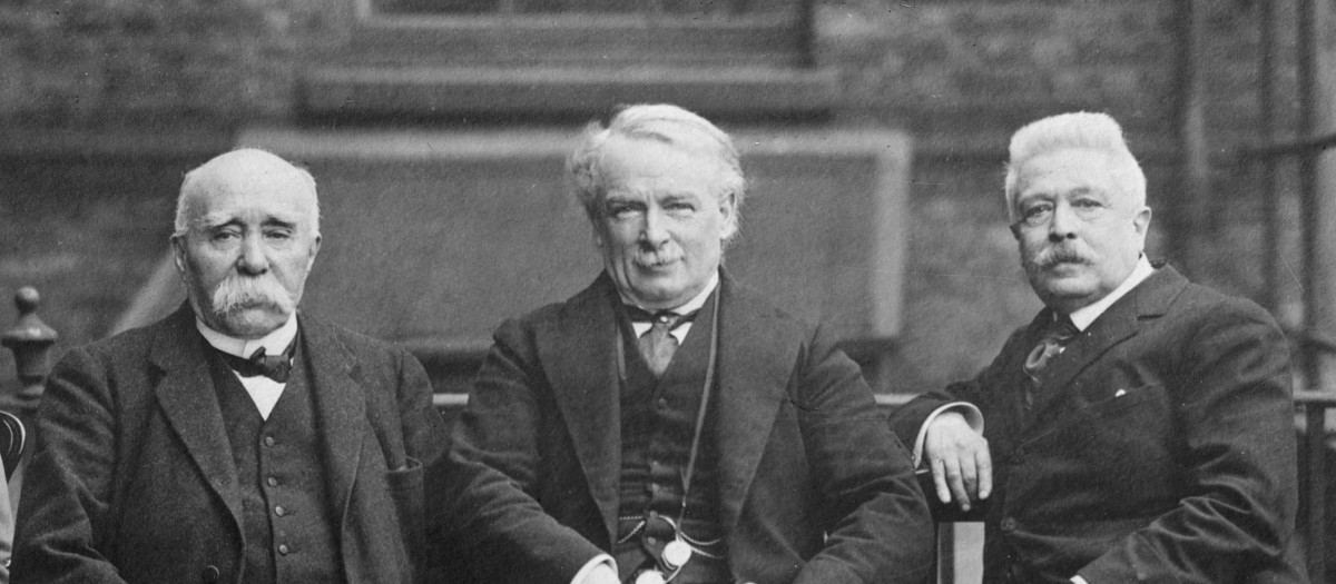 Georges Clemenceau, David Lloyd George y Vittorio Orlando en París