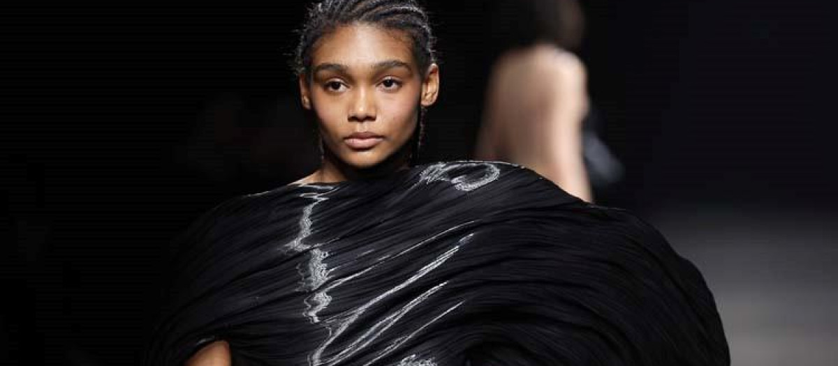 Imagen del desfile de Isabel Sanchis en la Semana de la Moda en Madrid
