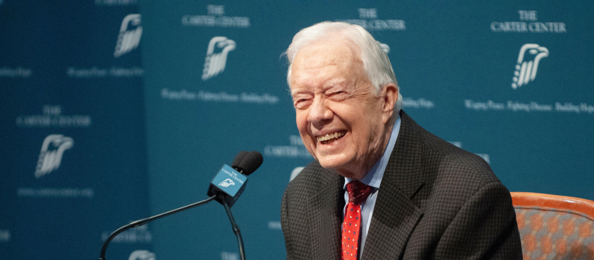 El expresidente Jimmy Carter realizó una conferencia de prensa en The Carter Center en Atlanta para anunciar que el melanoma que los médicos encontraron en su hígado se ha extendido a su cerebro, lo que provocó que el humanitario de 90 años redujera drásticamente su trabajo filantrópico