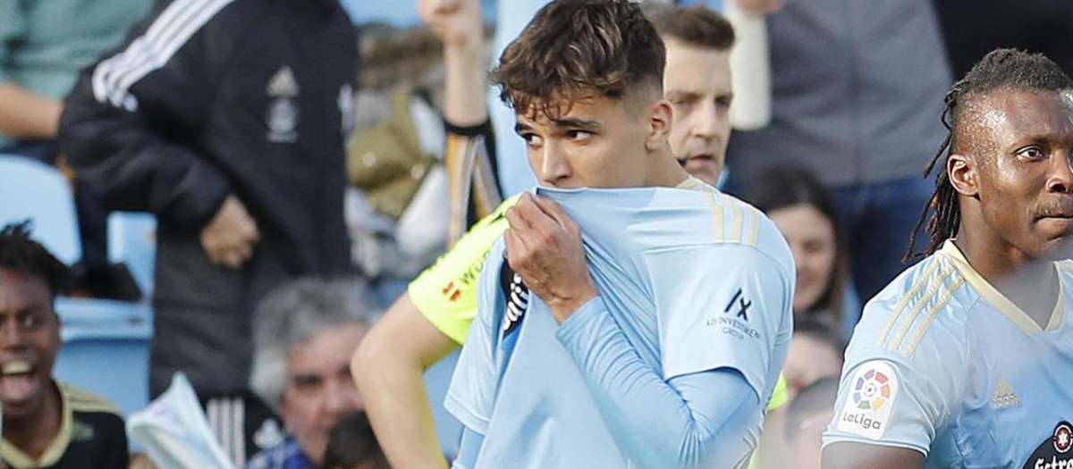 Gabri Veiga celebra tras anotar el 3-0 ante el Real Valladolid.