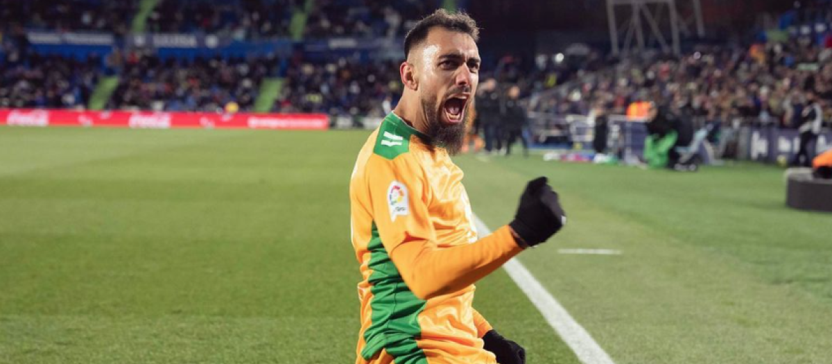 Borja Iglesias celebra el gol anotado frente al Elche