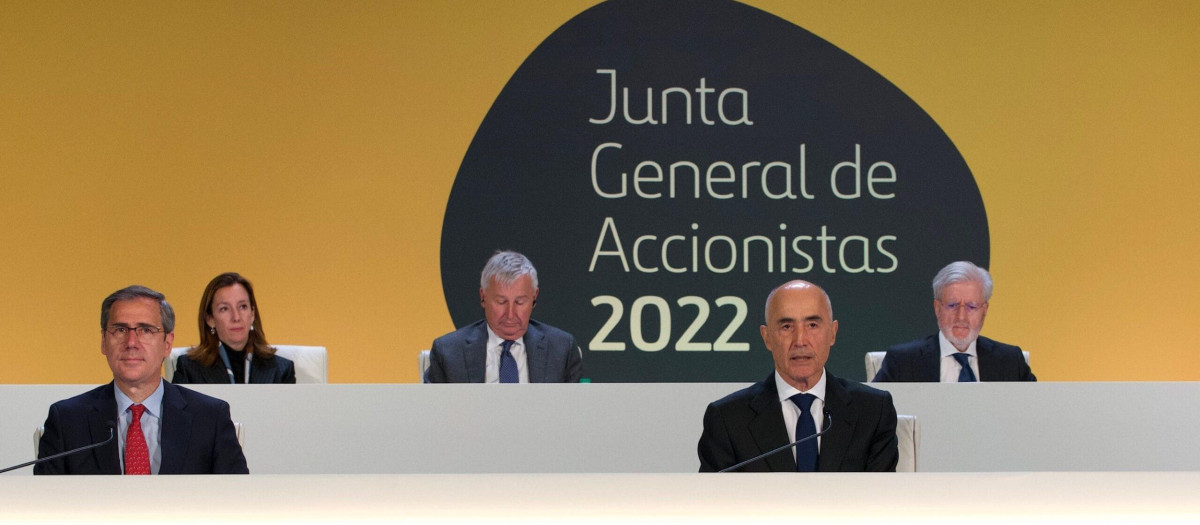 El presidente de Ferrovial, Rafael del Pino, en la última junta de accionistas.