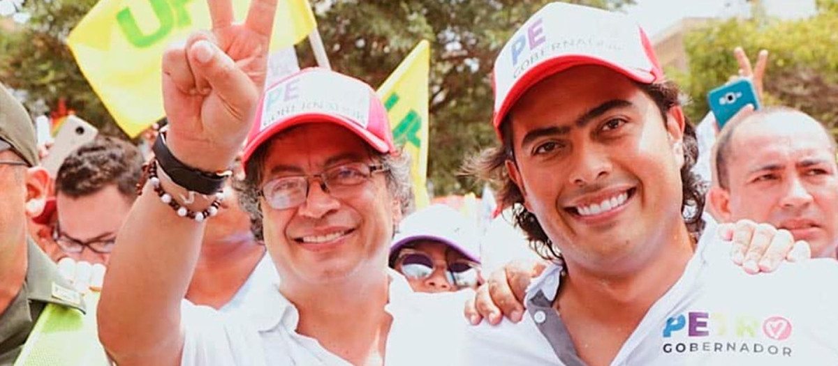 Nicolás Petro y su padre, Gustavo, en campaña