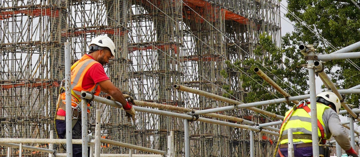 La portada de la Feria de Abril ha sido encargada al grupo Ferrovial.
