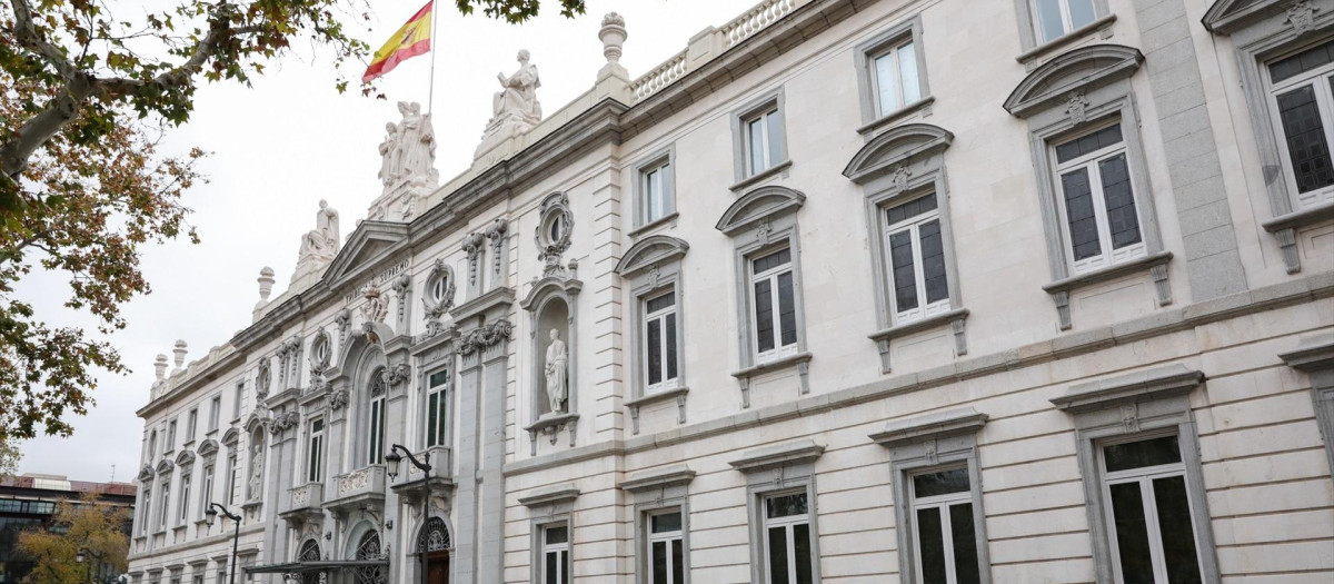 Fachada del edificio del Tribunal Supremo