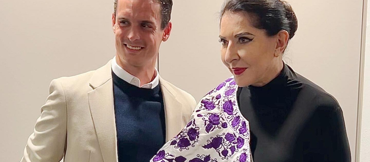 Marina Abramovic junto a David Galván