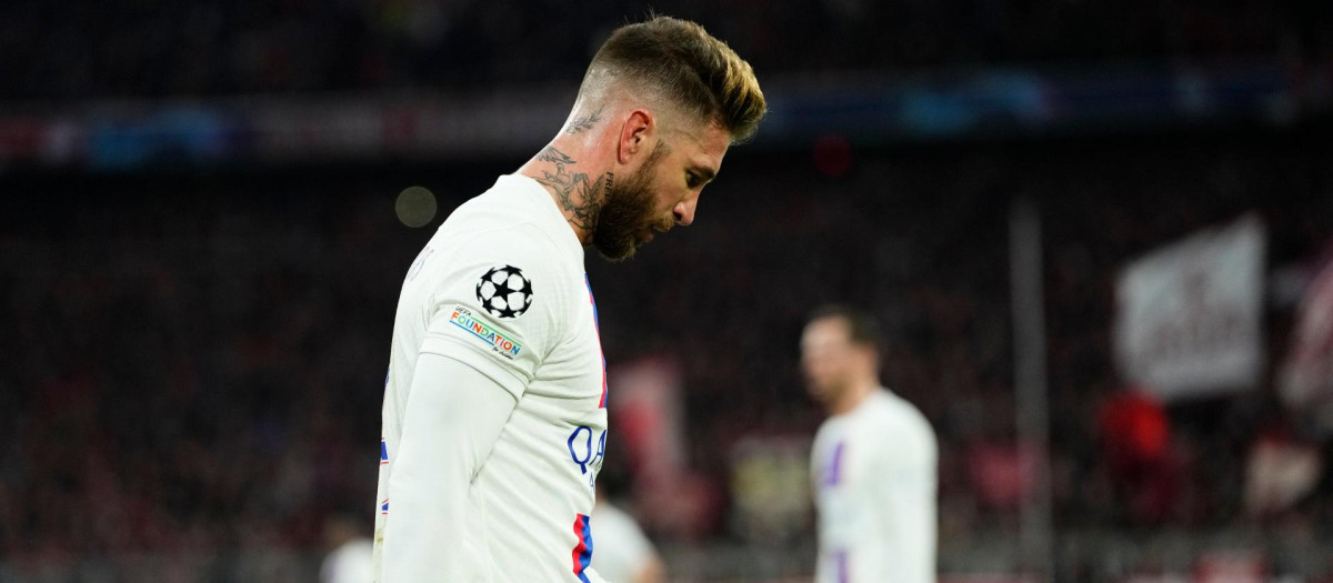 Sergio Ramos cabizbajo tras la eliminación en Múnich