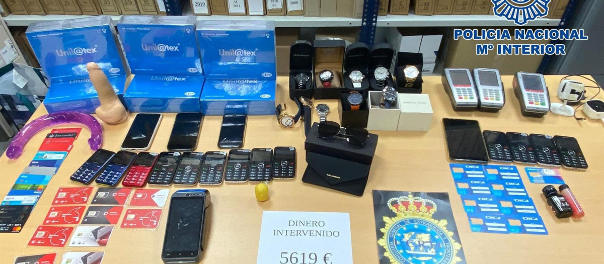 Material incautado en los registros
