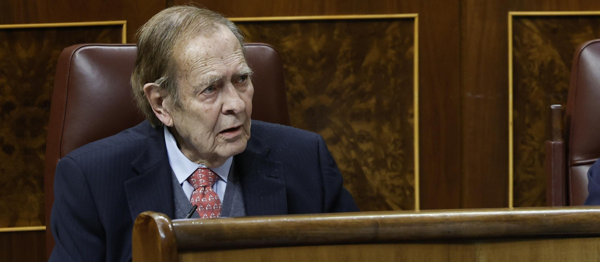 El profesor Ramón Tamames, durante el debate de la moción de censura de VOX contra el presidente del Gobierno, Pedro Sánchez